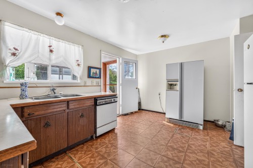 9880 Francis Road, Richmond, BC 