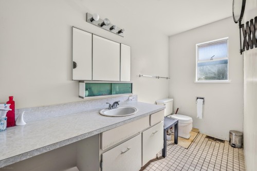 9880 Francis Road, Richmond, BC 