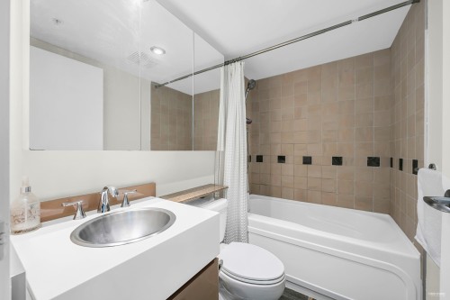 3002-1438 Richards Street, Vancouver, BC 