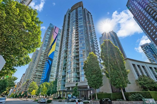 3002-1438 Richards Street, Vancouver, BC 