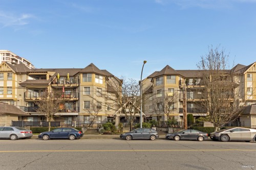 206-215 Twelfth Street, New Westminster, BC 