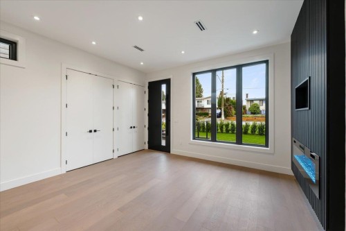 103-1518 Hatton Avenue, Burnaby, BC 