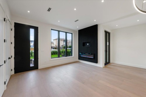 103-1518 Hatton Avenue, Burnaby, BC 