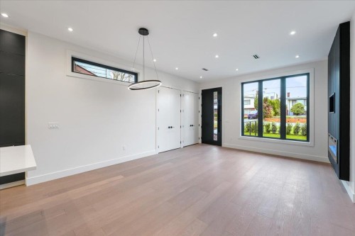 103-1518 Hatton Avenue, Burnaby, BC 