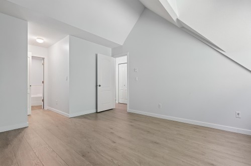 307-19241 Ford Road, Pitt Meadows, BC 