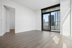 206-6608 Sussex Avenue Burnaby, BC V5H 0M3
