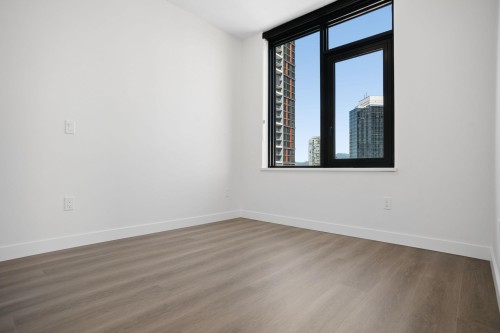 206-6608 Sussex Avenue, Burnaby, BC 