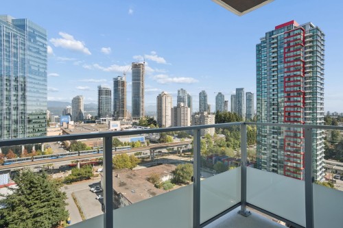 206-6608 Sussex Avenue, Burnaby, BC 