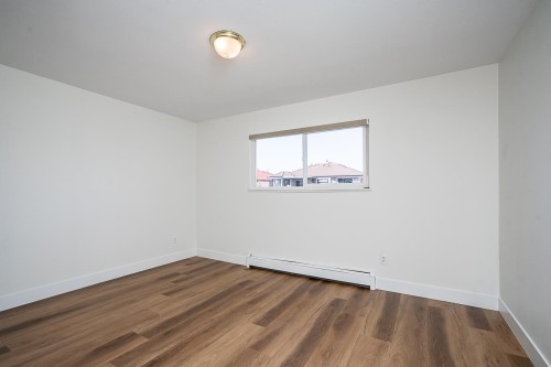 7865 16Th Avenue, Burnaby, BC 