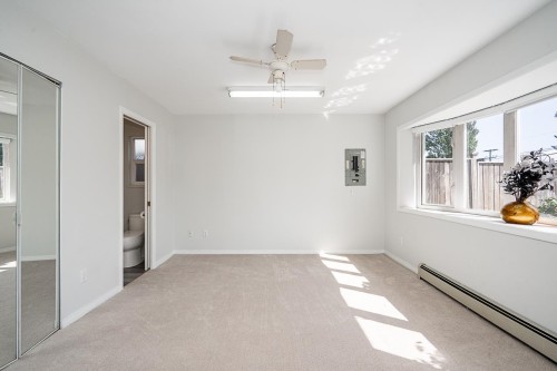 7865 16Th Avenue, Burnaby, BC 