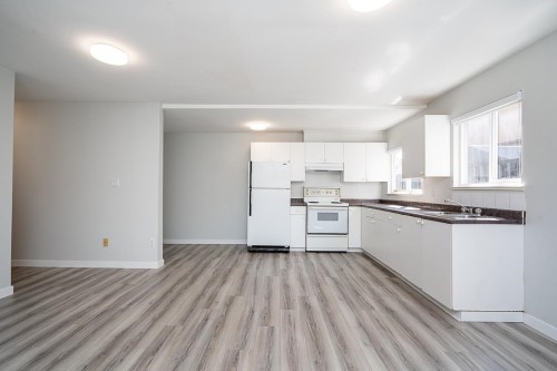 7865 16Th Avenue, Burnaby, BC 