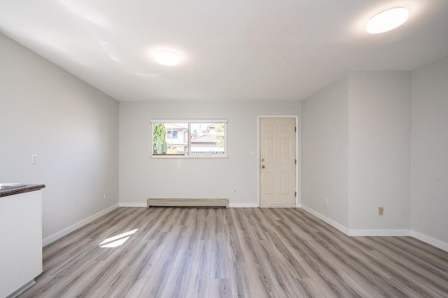 7865 16Th Avenue, Burnaby, BC 