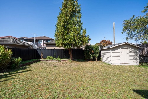 7865 16Th Avenue, Burnaby, BC 