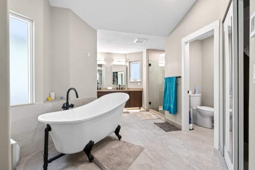 2909 Meadowvista Place, Coquitlam, BC 