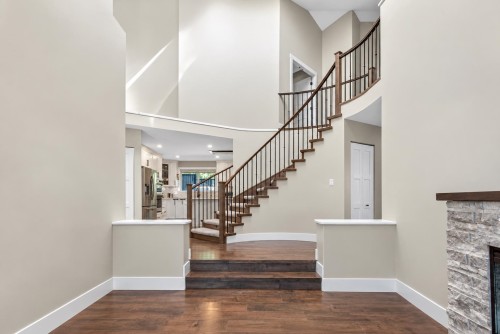 2909 Meadowvista Place, Coquitlam, BC 