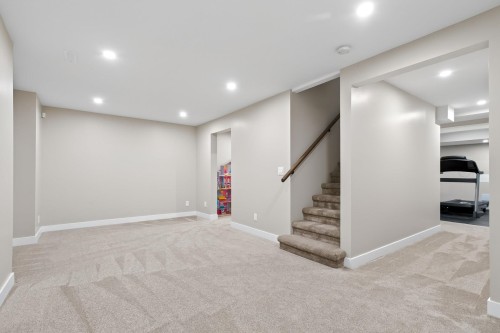 2909 Meadowvista Place, Coquitlam, BC 