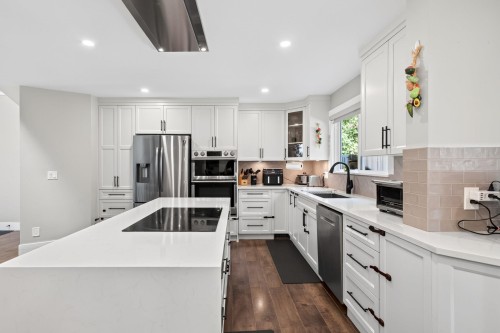 2909 Meadowvista Place, Coquitlam, BC 