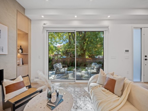 2005 13Th Avenue E, Vancouver, BC 