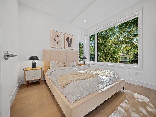 2005 13Th Avenue E, Vancouver, BC 