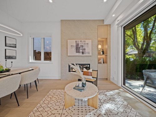2005 13Th Avenue E, Vancouver, BC 