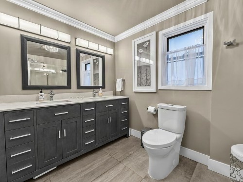 295 W 17Th Avenue, Vancouver, BC 
