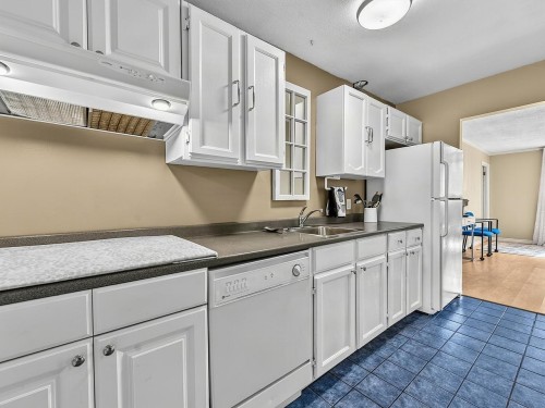 295 W 17Th Avenue, Vancouver, BC 