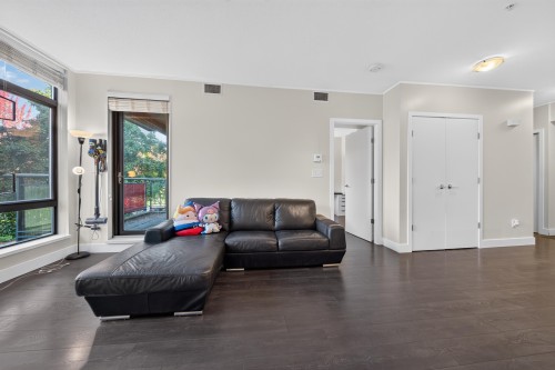 207-14300 Riverport Way, Richmond, BC 