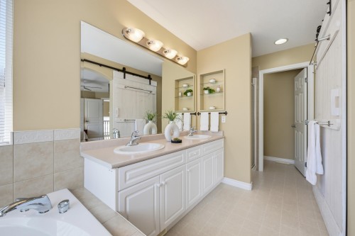 24070 Hill Avenue, Maple Ridge, BC 