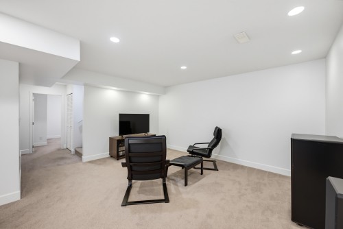 24070 Hill Avenue, Maple Ridge, BC 
