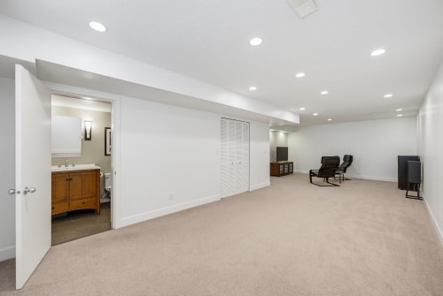24070 Hill Avenue, Maple Ridge, BC 
