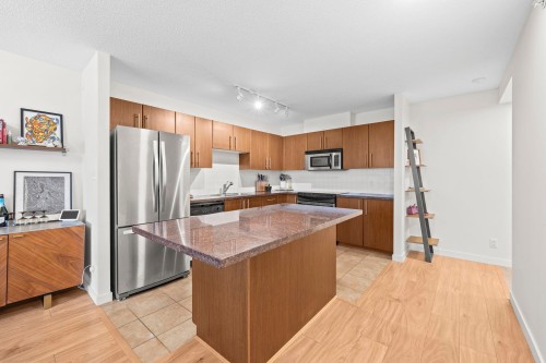 1007-2088 Madison Avenue, Burnaby, BC 