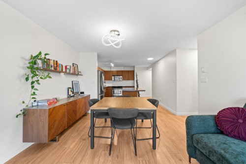 1007-2088 Madison Avenue, Burnaby, BC 