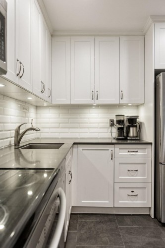 209-310 3Rd Street E, North Vancouver, BC 