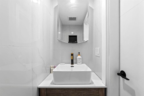 1921 Fulton Avenue, West Vancouver, BC 