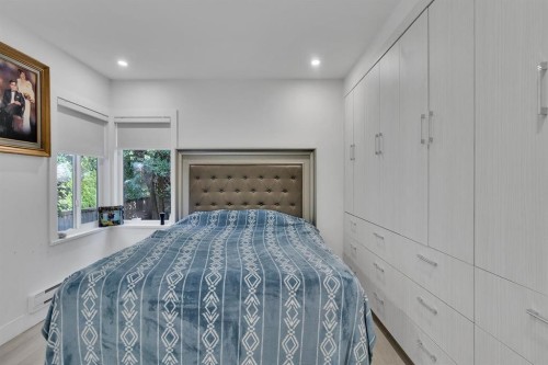 1921 Fulton Avenue, West Vancouver, BC 