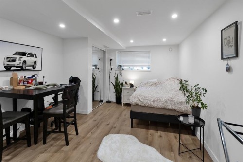 1921 Fulton Avenue, West Vancouver, BC 