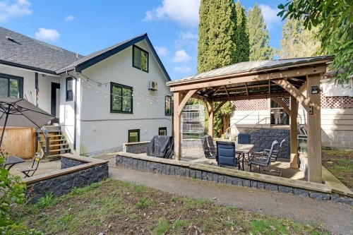 1921 Fulton Avenue, West Vancouver, BC 