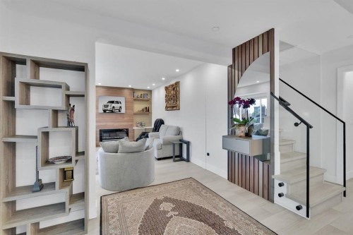 1921 Fulton Avenue, West Vancouver, BC 