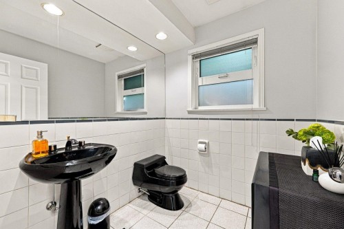 1039 29Th Avenue W, Vancouver, BC 