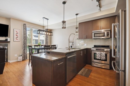 303-6077 London Road, Richmond, BC 