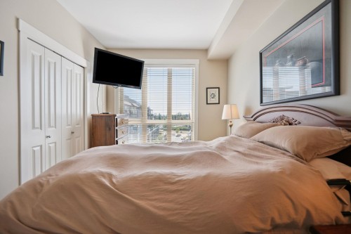 303-6077 London Road, Richmond, BC 