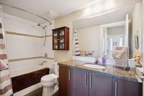 303-6077 London Road, Richmond, BC 