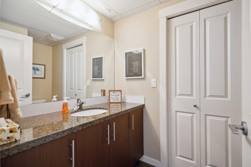 303-6077 London Road, Richmond, BC 