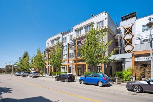 303-6077 London Road, Richmond, BC 