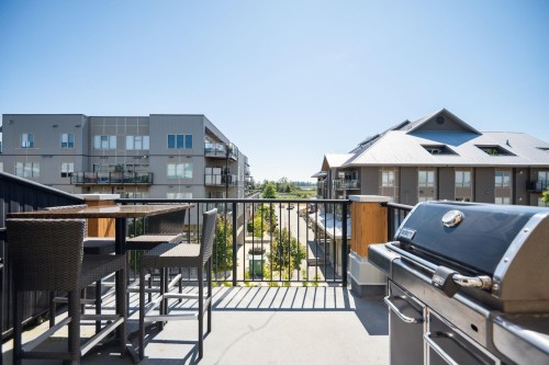 303-6077 London Road, Richmond, BC 