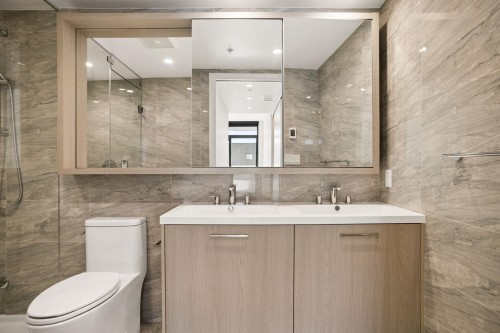 501-6608 Sussex Avenue, Burnaby, BC 