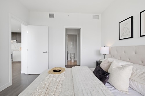 1604-567 Clarke Road, Coquitlam, BC 