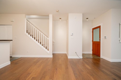 160-7388 Macpherson Avenue, Burnaby, BC 