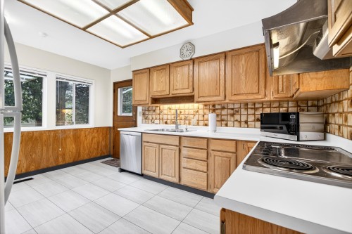 642 53Rd Avenue W, Vancouver, BC 
