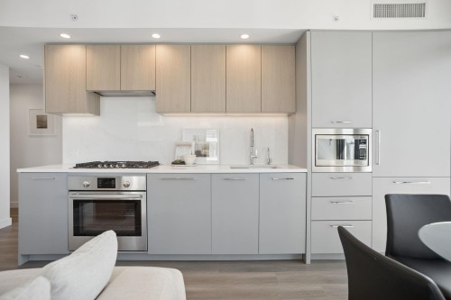 1102-6608 Sussex Avenue, Burnaby, BC 